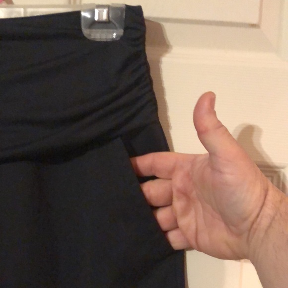 Large workout spandex baleaf with pockets and new tags - Picture 3 of 9